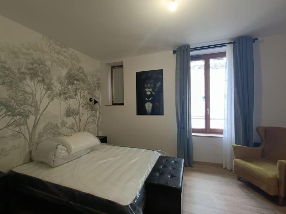 # Le Beffroi# Maison# Murol